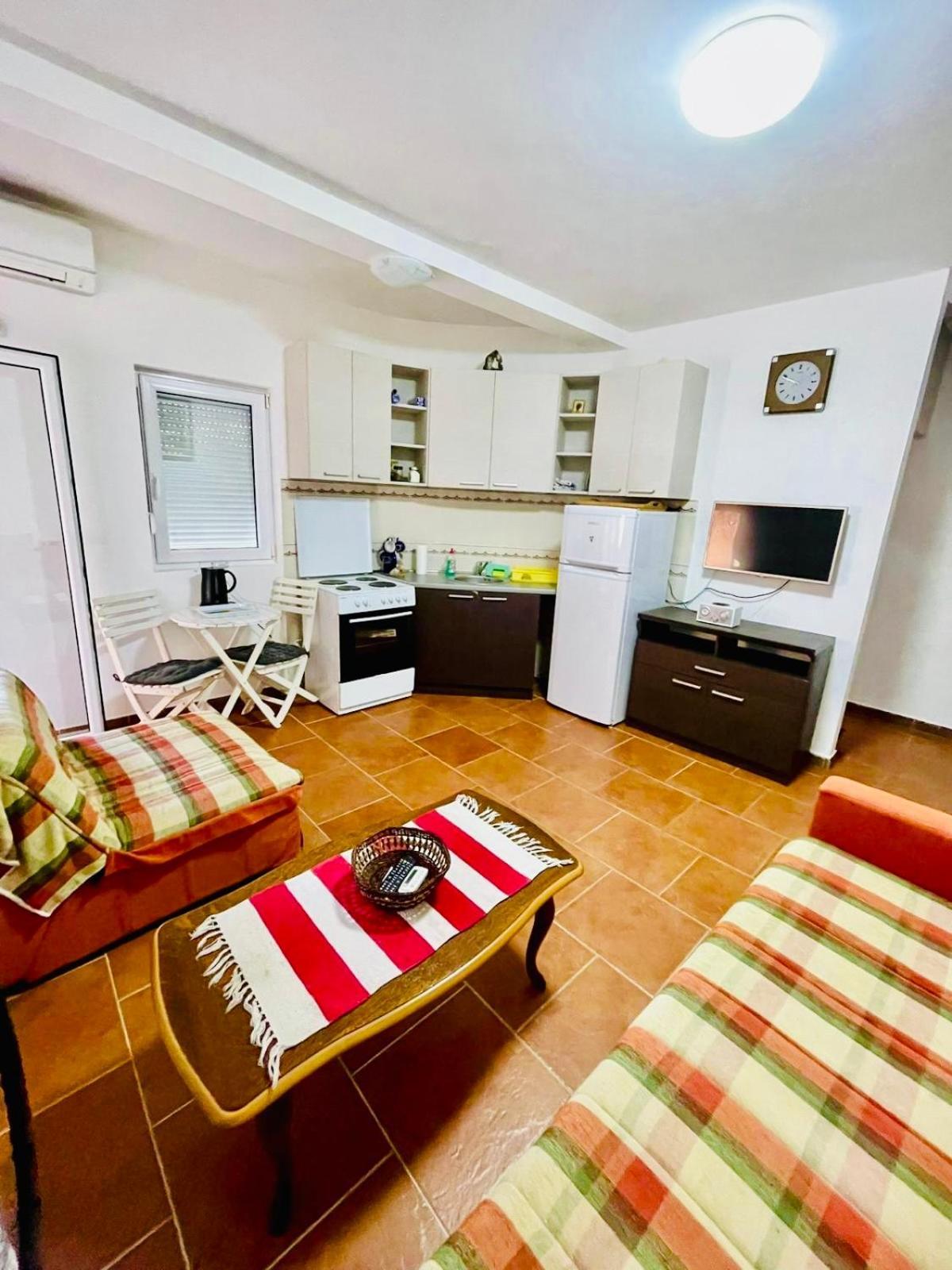 Apartment Andrija *